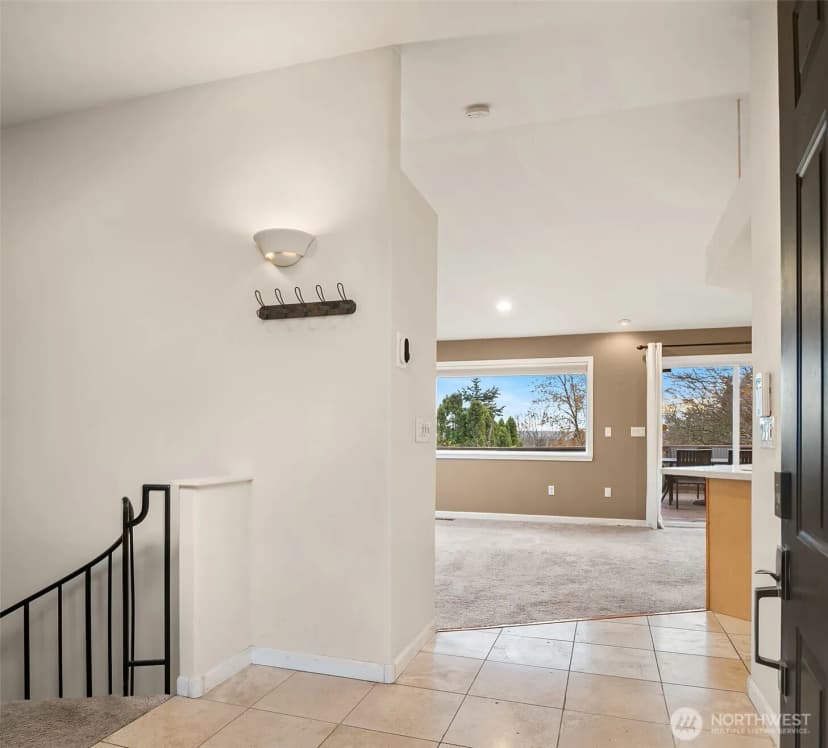 Property photo for 811 Sw Langston Road, Renton photo 8