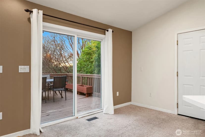 Property photo for 811 Sw Langston Road, Renton photo 10