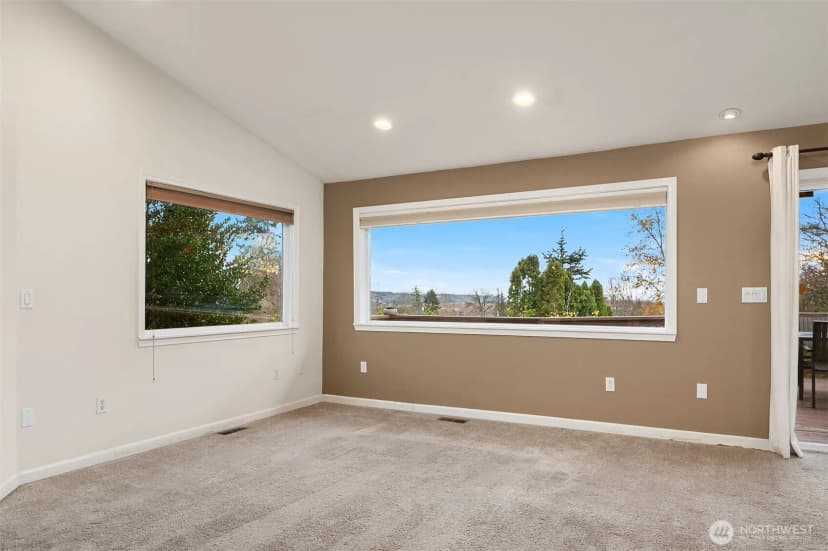 Property photo for 811 Sw Langston Road, Renton photo 9