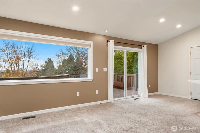 Property photo for 811 Sw Langston Road, Renton photo 7