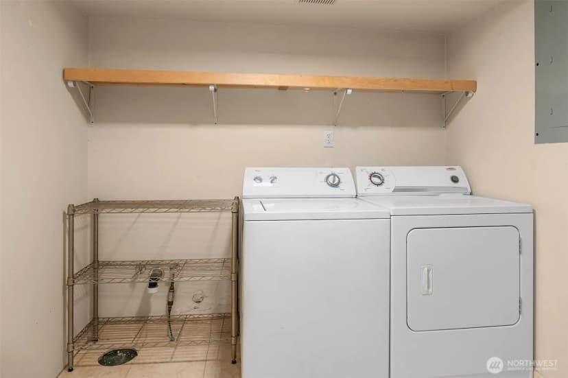 Property photo for 811 Sw Langston Road, Renton photo 23