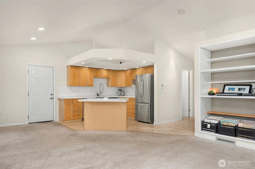 Property photo for 811 Sw Langston Road, Renton photo 15
