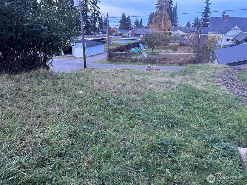 Property photo for 1411 E 5th Street, Port Angeles photo 25