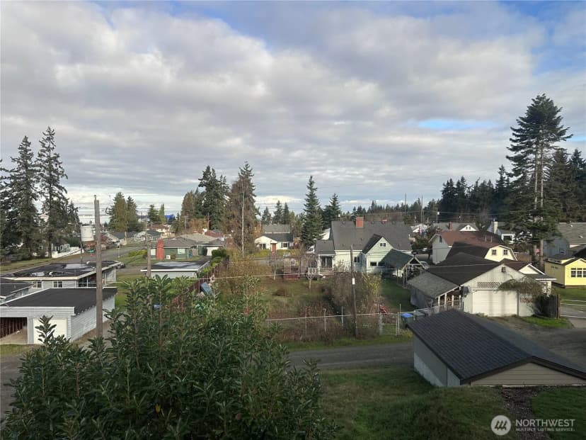 Property photo for 1411 E 5th Street, Port Angeles photo 2