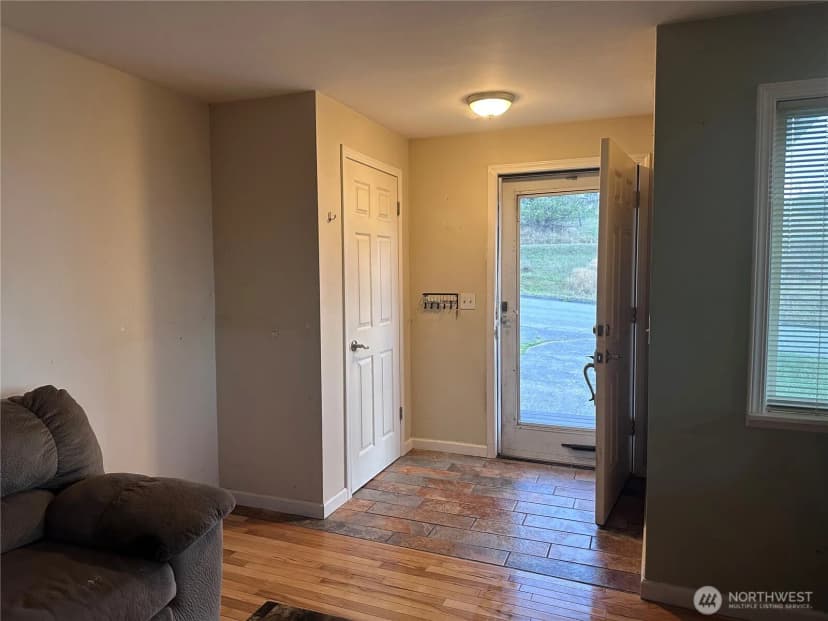 Property photo for 1411 E 5th Street, Port Angeles photo 4
