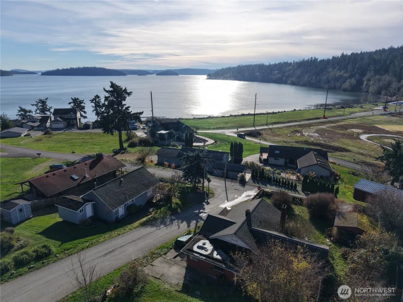 Property photo for 7931 Caddy Street, Anacortes photo 8