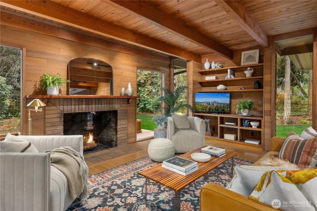 Property photo for 10871 Manitou Beach Drive Ne, Bainbridge Island photo 5