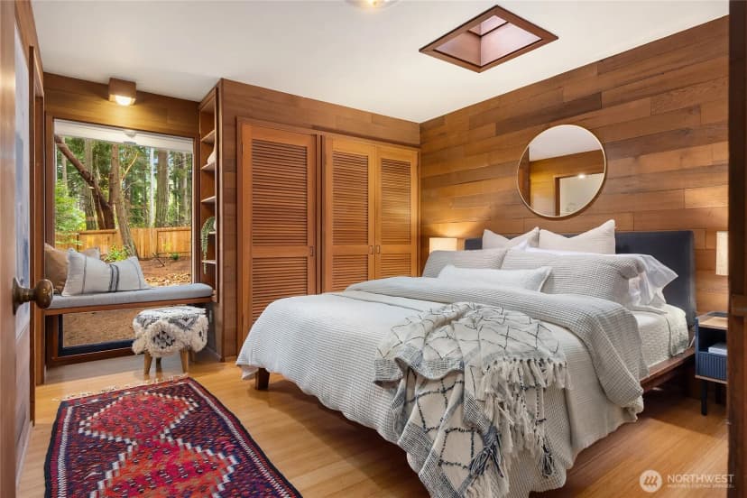 Property photo for 10871 Manitou Beach Drive Ne, Bainbridge Island photo 23