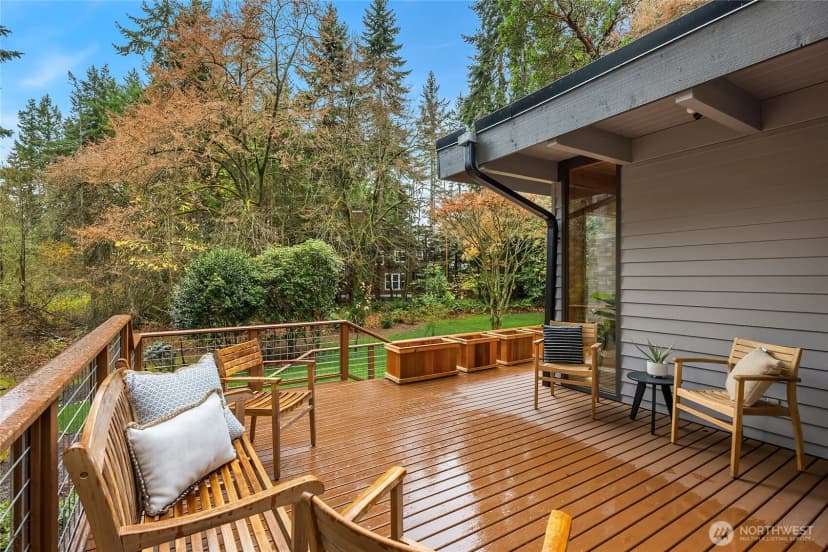 Property photo for 10871 Manitou Beach Drive Ne, Bainbridge Island photo 24