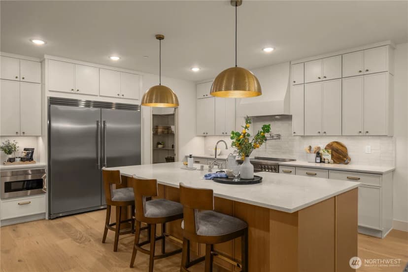Property photo for 4120 161st Avenue Se, Bellevue photo 6