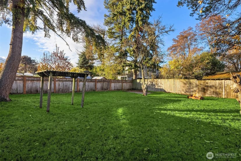 Property photo for 12203 21st Avenue S, Seattle photo 28