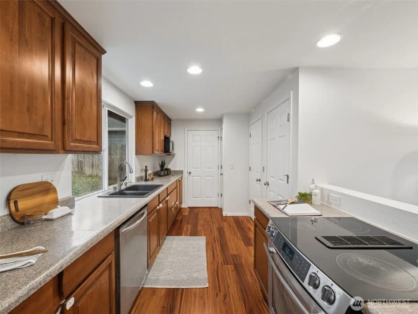 Property photo for 10208 55th Avenue E, Puyallup photo 7