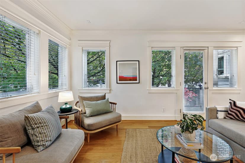 Property photo for 919 Belmont Avenue E, Seattle photo 14