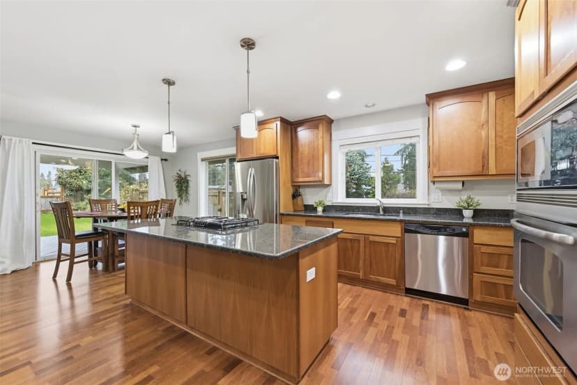 Property photo for 17206 34th Place W, Lynnwood photo 4