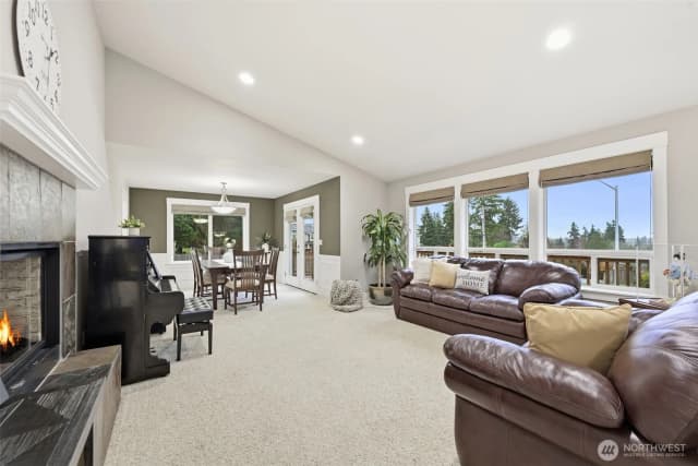 Property photo for 17206 34th Place W, Lynnwood photo 2