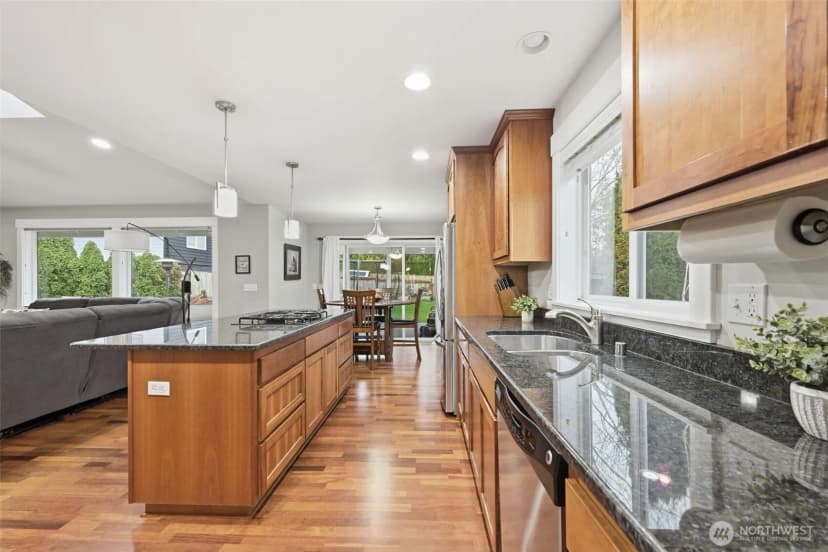 Property photo for 17206 34th Place W, Lynnwood photo 11