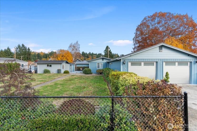 Property photo for 208 Pike St Ne, Auburn