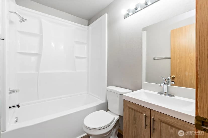 Property photo for 18708 82nd Avenue Ct E, Puyallup photo 24
