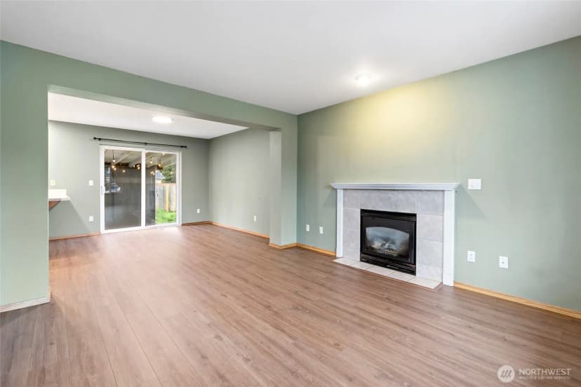 Property photo for 18708 82nd Avenue Ct E, Puyallup photo 3