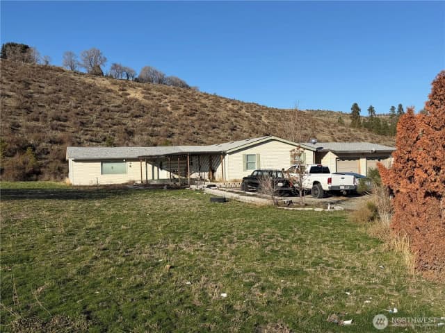 Property photo for 23227 Highway 20, Okanogan