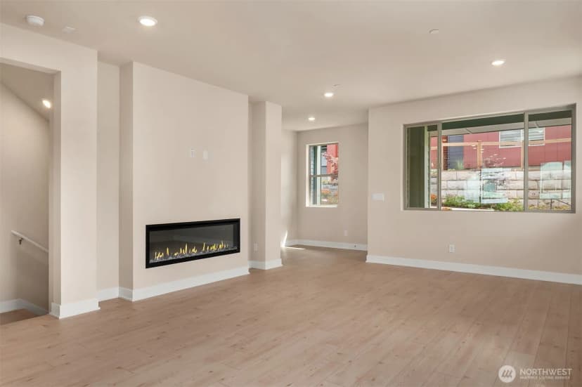 Property photo for 26562 Ne 143rd Street #g, Duvall photo 13