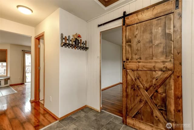 Property photo for 231 Easton Avenue W, Eatonville photo 4