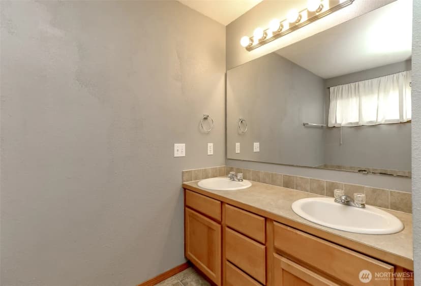 Property photo for 231 Easton Avenue W, Eatonville photo 26