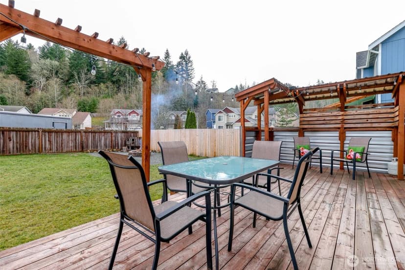 Property photo for 231 Easton Avenue W, Eatonville photo 29