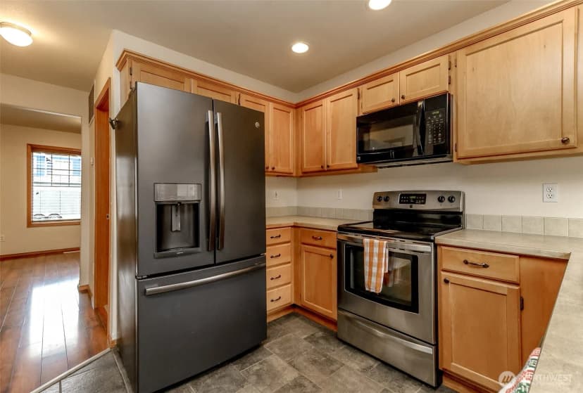 Property photo for 231 Easton Avenue W, Eatonville photo 14