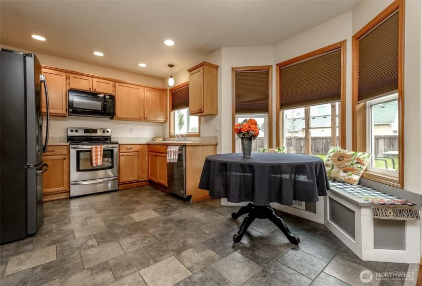 Property photo for 231 Easton Avenue W, Eatonville photo 12
