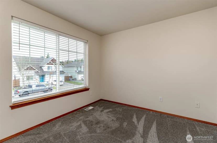 Property photo for 231 Easton Avenue W, Eatonville photo 17