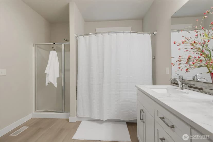 Property photo for 627 S 166th Street, Spanaway photo 23