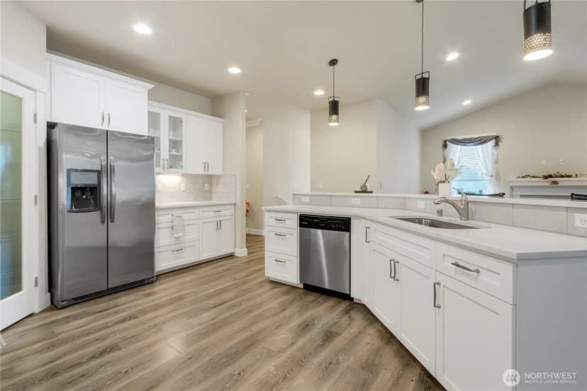 Property photo for 627 S 166th Street, Spanaway photo 15