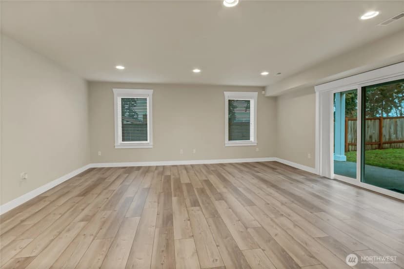 Property photo for 627 S 166th Street, Spanaway photo 27
