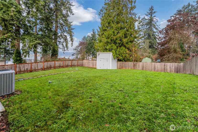 Property photo for 627 S 166th Street, Spanaway photo 3