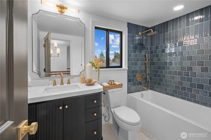 Property photo for 12216 Palatine Avenue N, Seattle photo 29