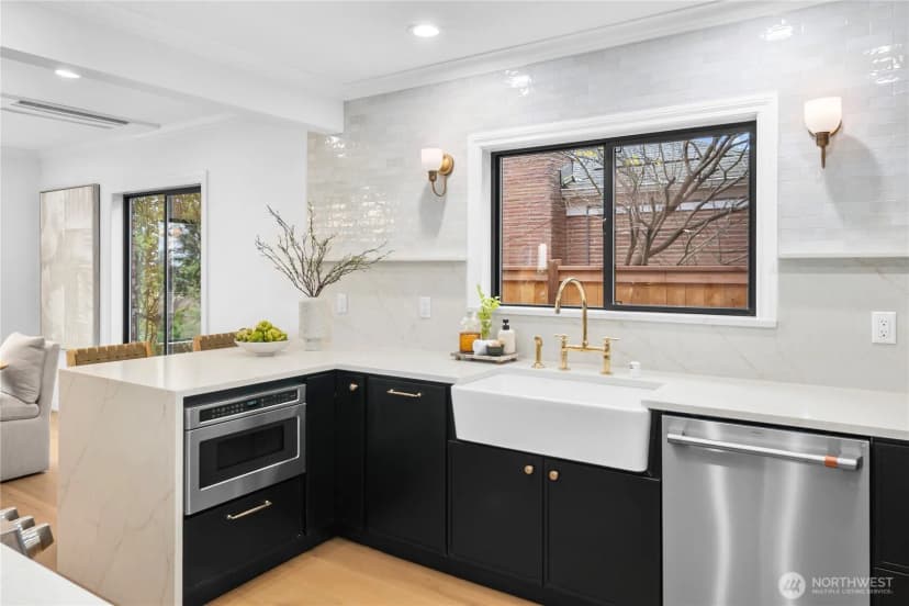 Property photo for 12216 Palatine Avenue N, Seattle photo 12