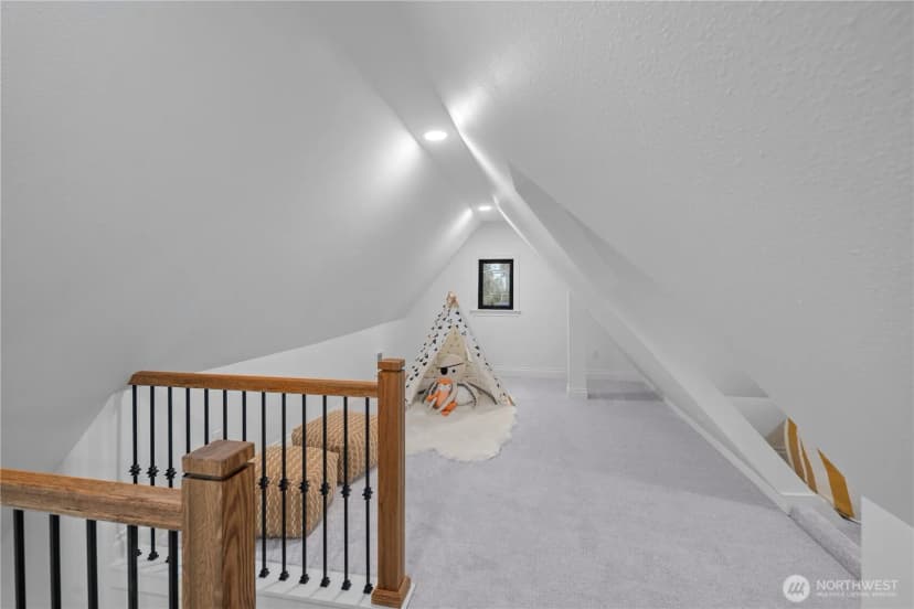 Property photo for 12216 Palatine Avenue N, Seattle photo 23