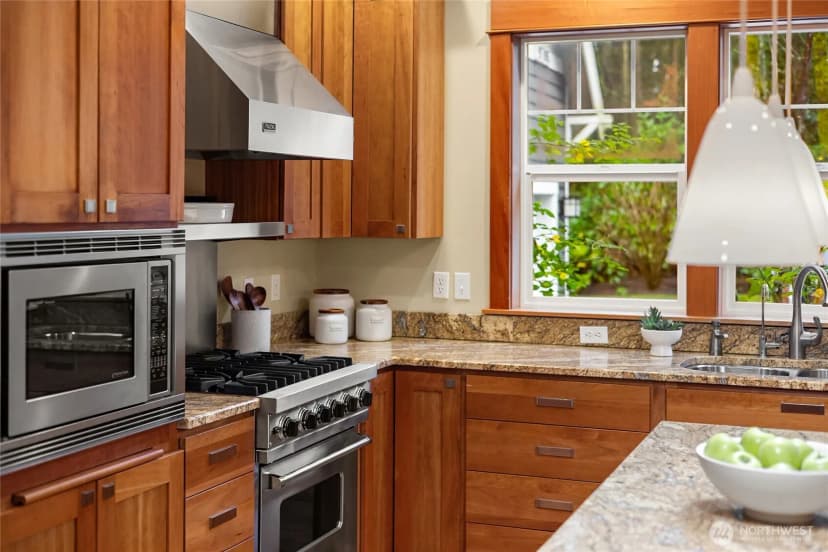 Property photo for 9705 Ne Beach Crest Drive, Bainbridge Island photo 18