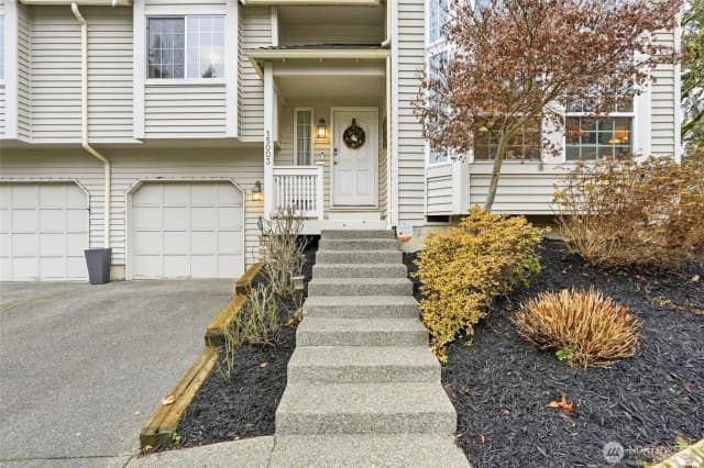 Property photo for 15003 104th Avenue Ne, Bothell photo 2