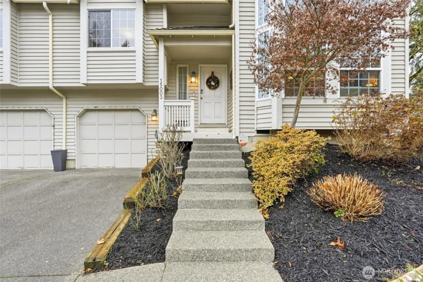 Property photo for 15003 104th Avenue Ne, Bothell photo 2