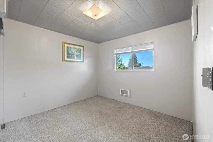 Property photo for 206 E Vashon Avenue, Port Angeles photo 15