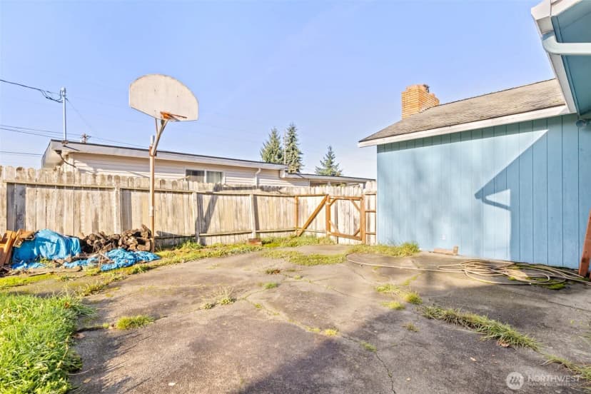 Property photo for 206 E Vashon Avenue, Port Angeles photo 32