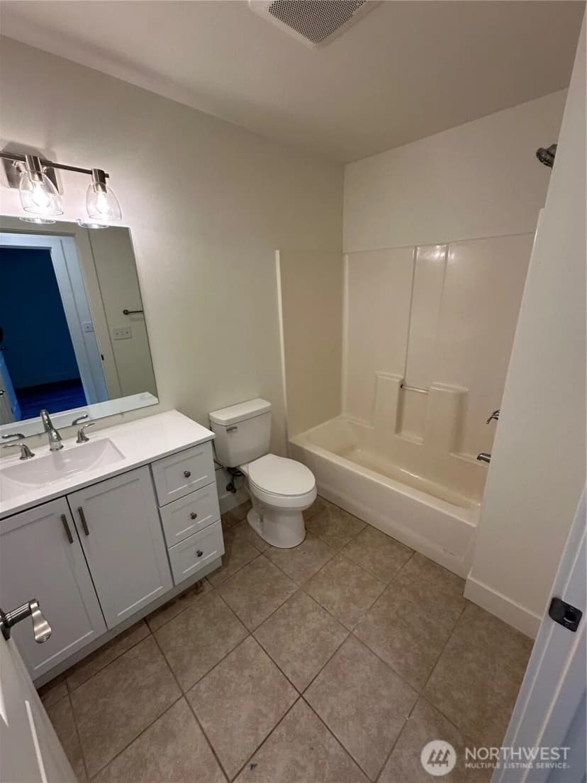 Property photo for 7041 E Washington Street, Port Orchard photo 10