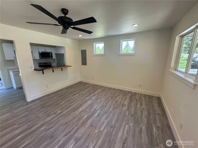 Property photo for 7041 E Washington Street, Port Orchard photo 2