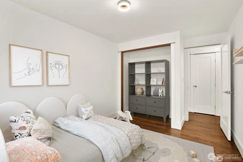 Property photo for 8826 10th Avenue Sw, Seattle photo 10