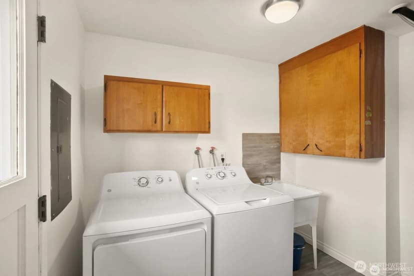 Property photo for 8826 10th Avenue Sw, Seattle photo 15