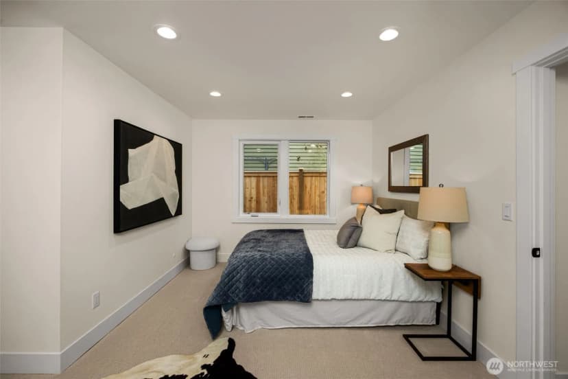 Property photo for 807 W Armour Street, Seattle photo 6