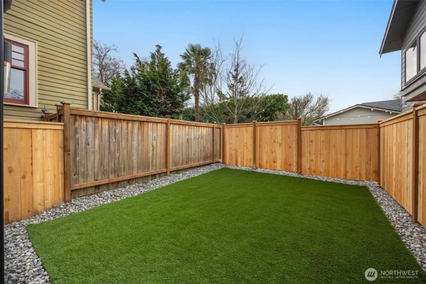 Property photo for 807 W Armour Street, Seattle photo 35