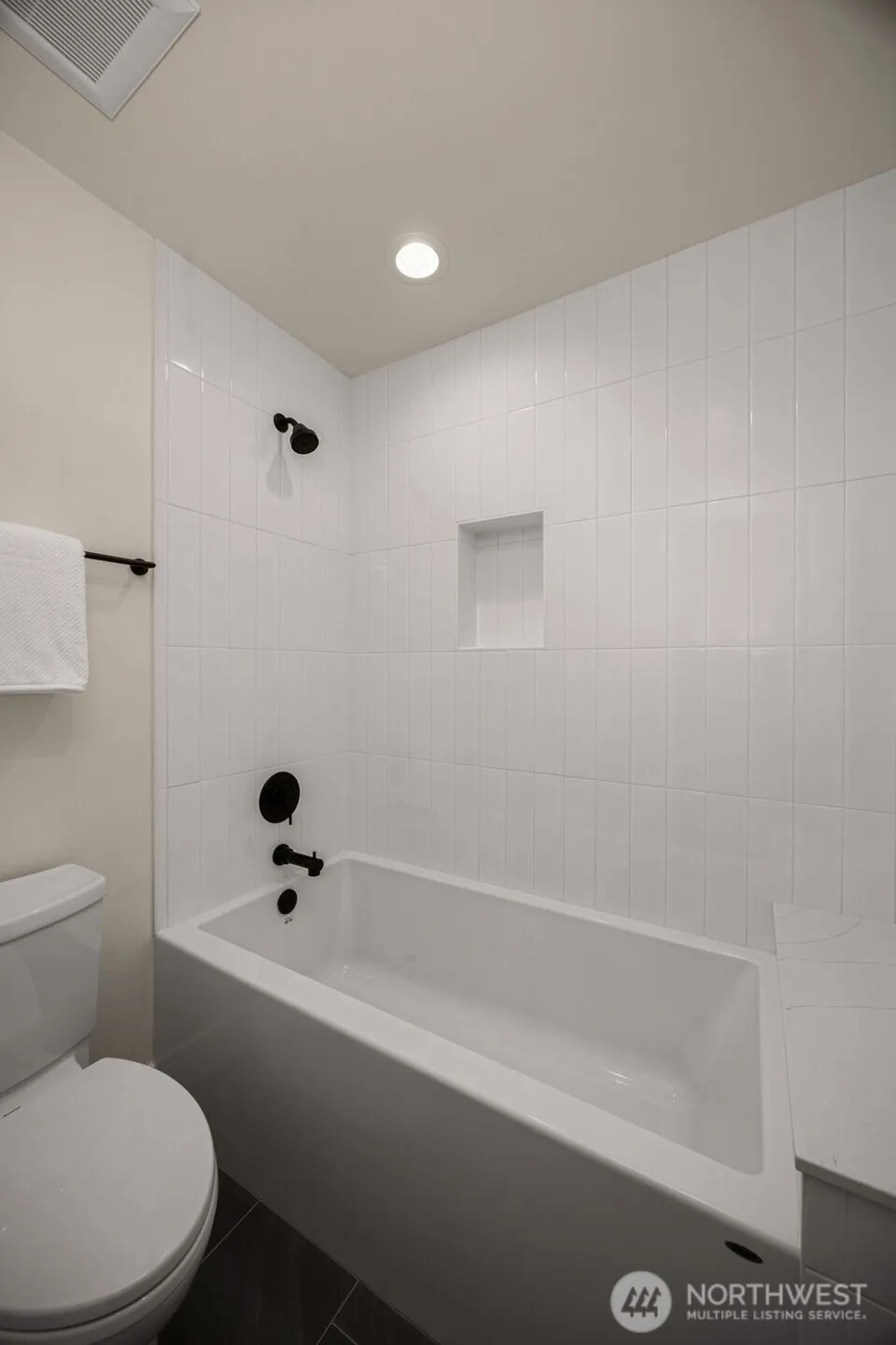 Property photo for 807 W Armour Street, Seattle photo 29